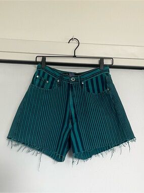 VTG Levi’s Silver Tab striped shorts